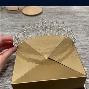 Bridal tiara crown